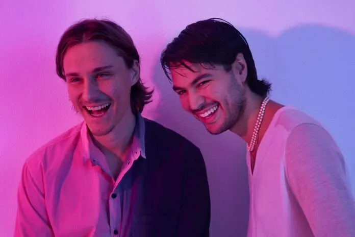 Bandet Jubël spelar live